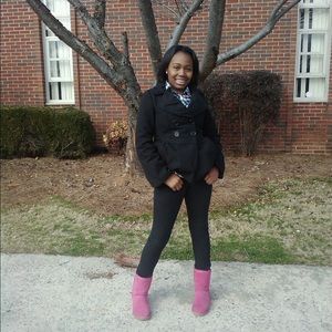 Meet your Posher, Iesha